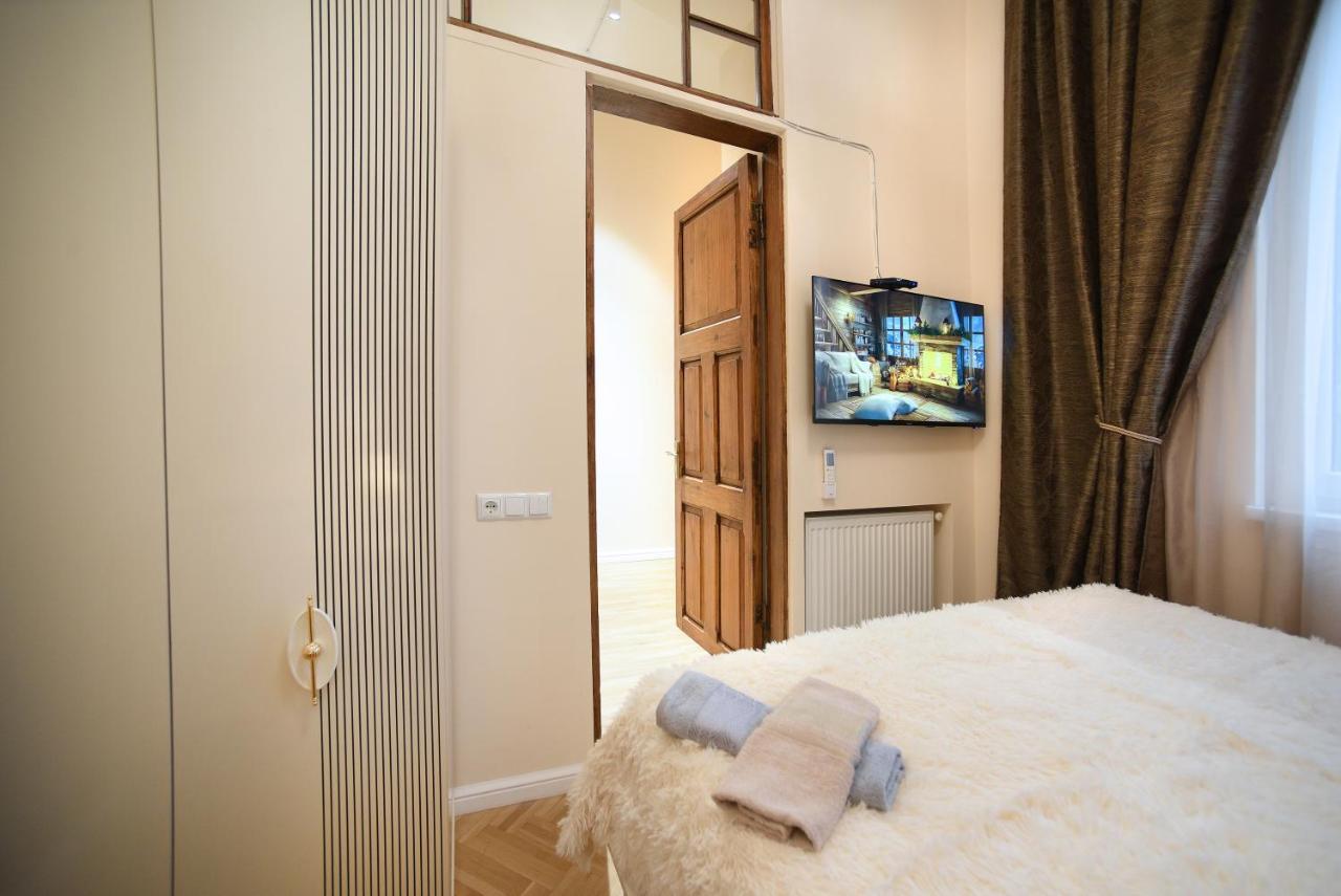 City Lux Hotel Tbilisi Ngoại thất bức ảnh