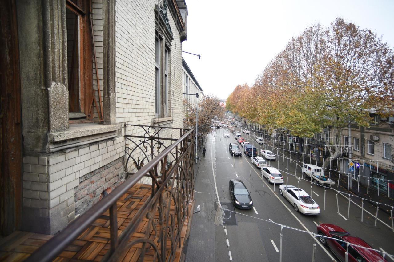 City Lux Hotel Tbilisi Ngoại thất bức ảnh