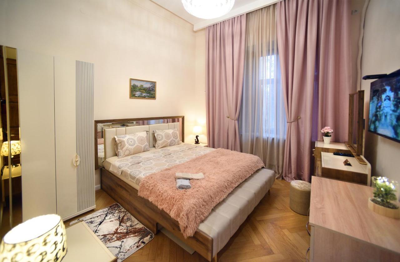 City Lux Hotel Tbilisi Ngoại thất bức ảnh